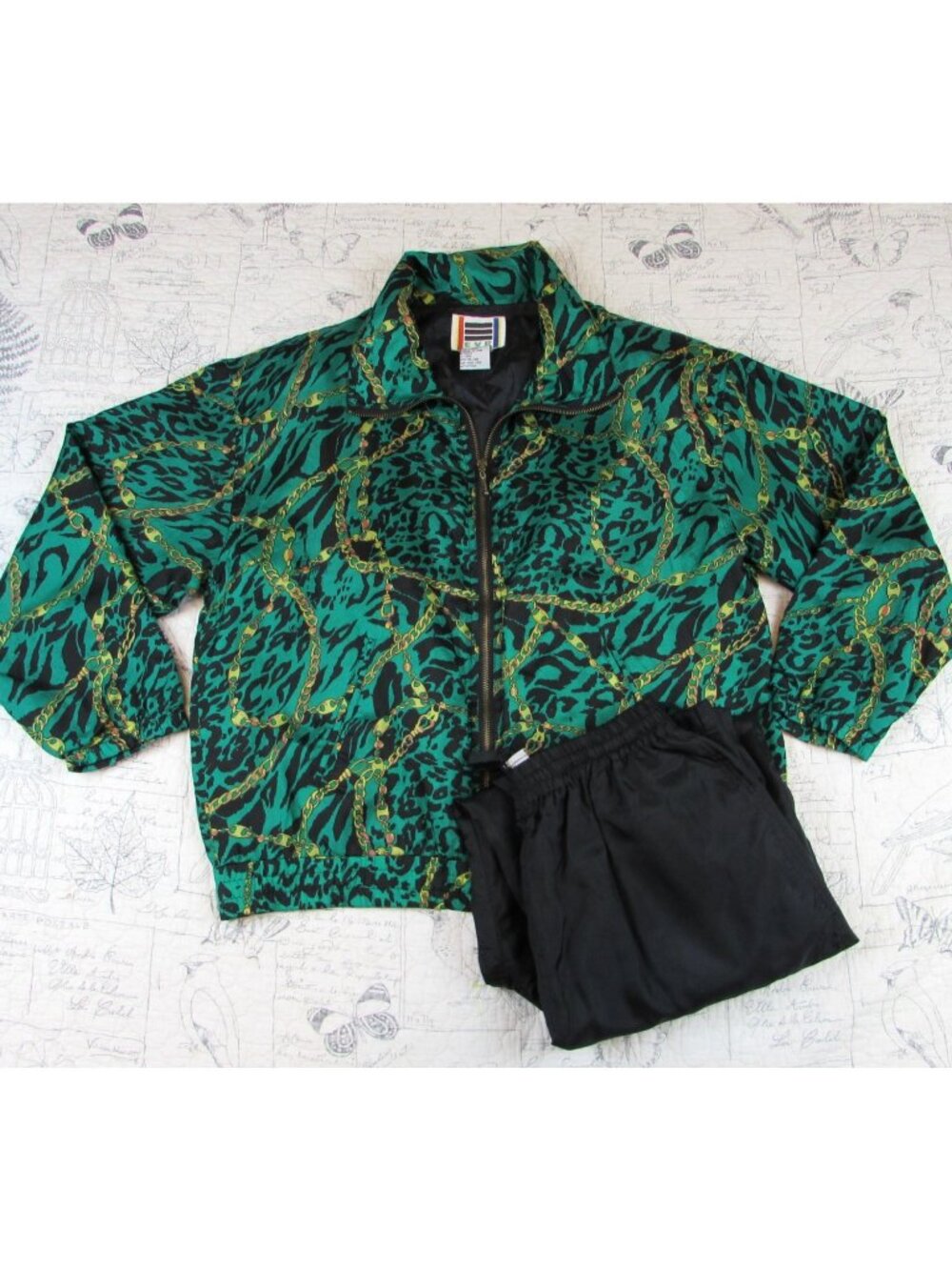 Vintage EUC EVR Womens Animal print chains 100% Silk Jacket Pants Tracksuit M